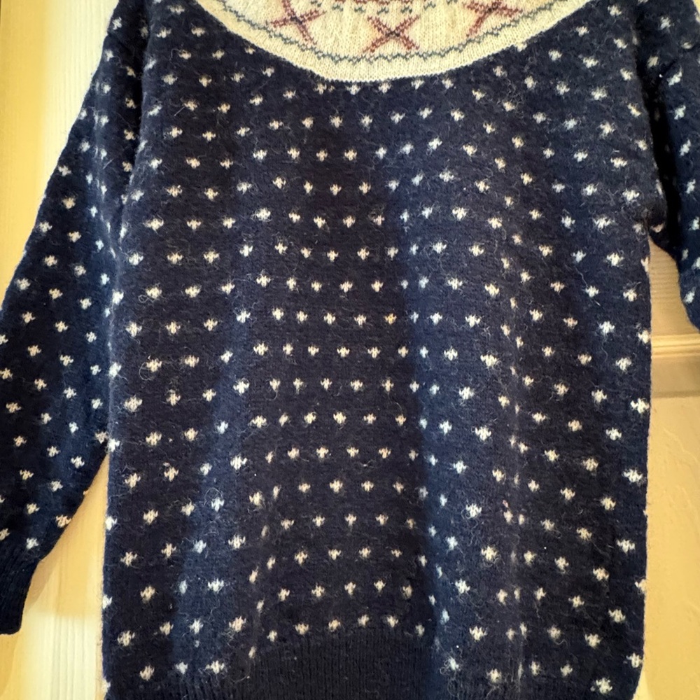 Jos. A. Bank Navy and Cream Wool Sweater